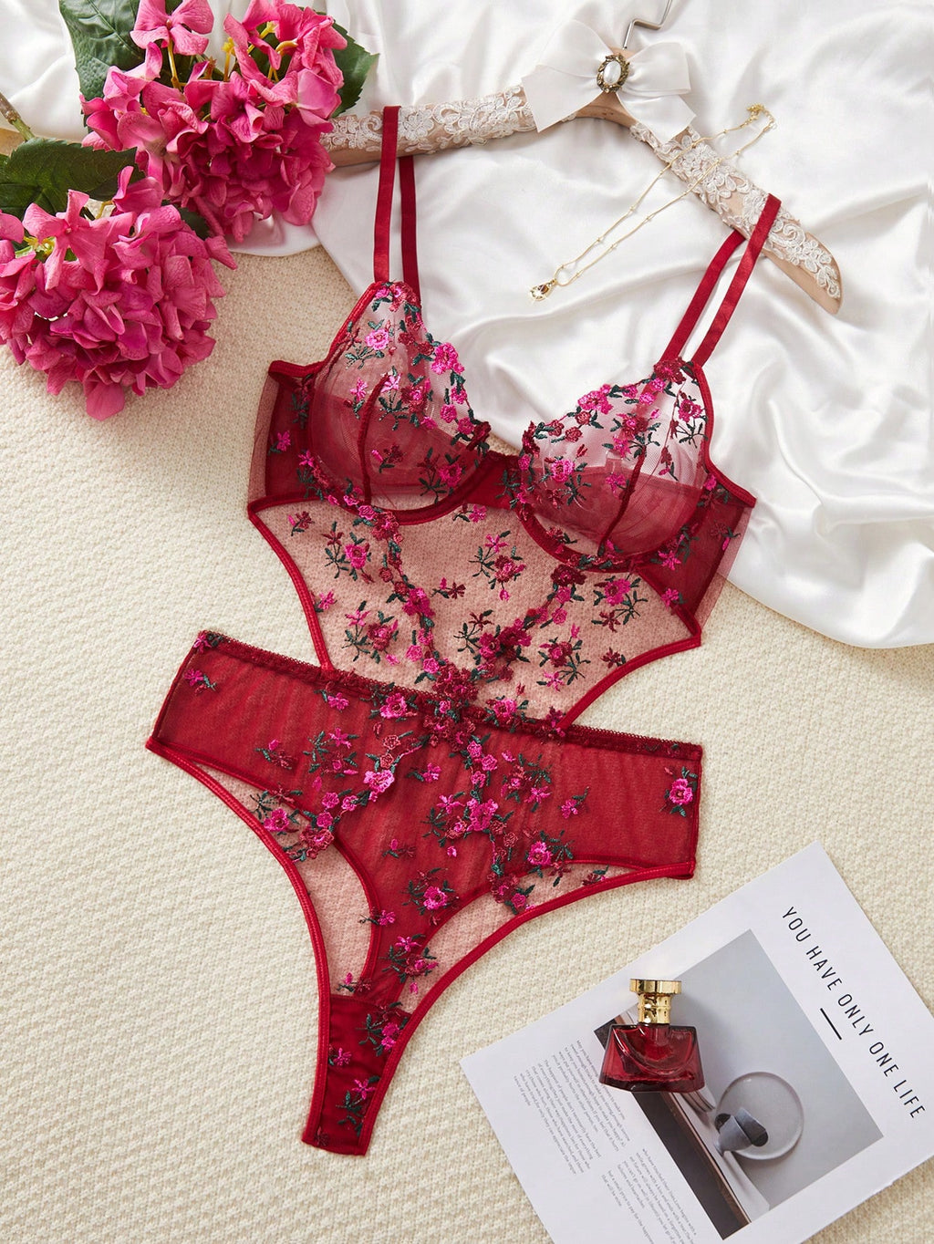Élan Secret |Lingerie sexy avec broderie florale