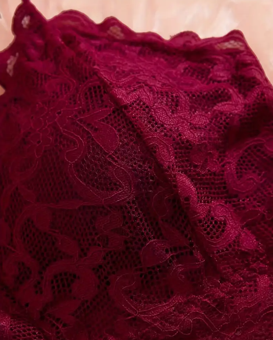 Velloura | Ensemble de 4 pièces de sous-vêtements en dentelle sexy et confortables