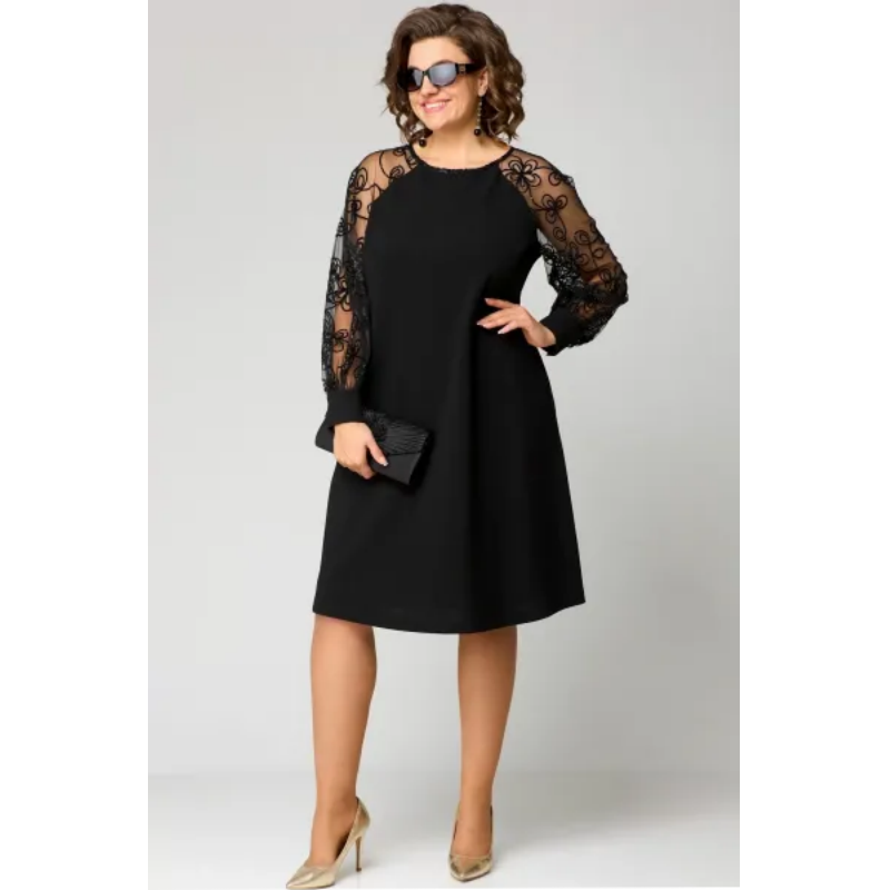 Elegancka czarna sukienka z koronką